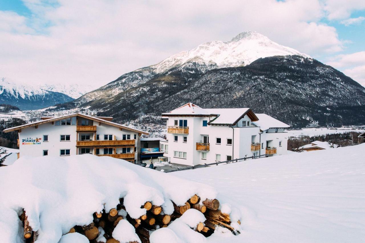Pitzis Kinderhotel - Family Only Arzl im Pitztal Exterior foto